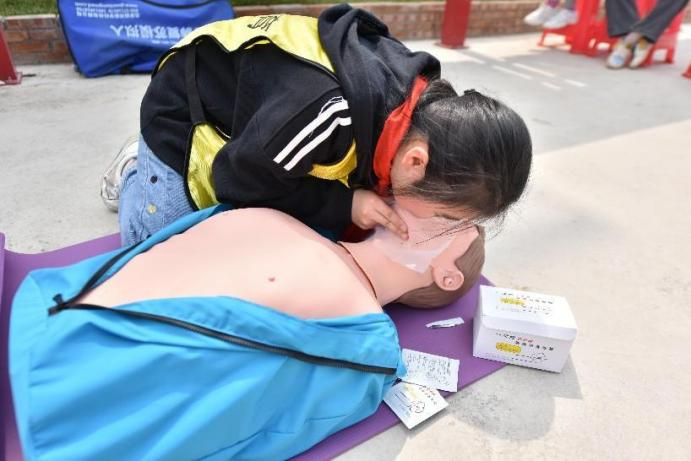 7.12心肺复苏.png